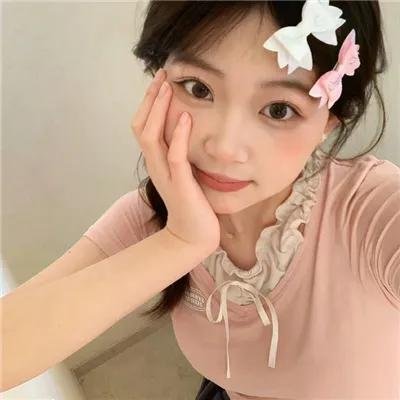 悄悄告诉你 海报